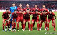 开云体育官方网站-上港中场受伤，球队阵容受影响！