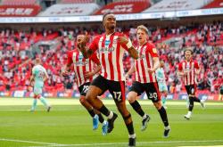 开云体育APP下载-南安普顿客场战胜沃特福德，追赶欧战席位