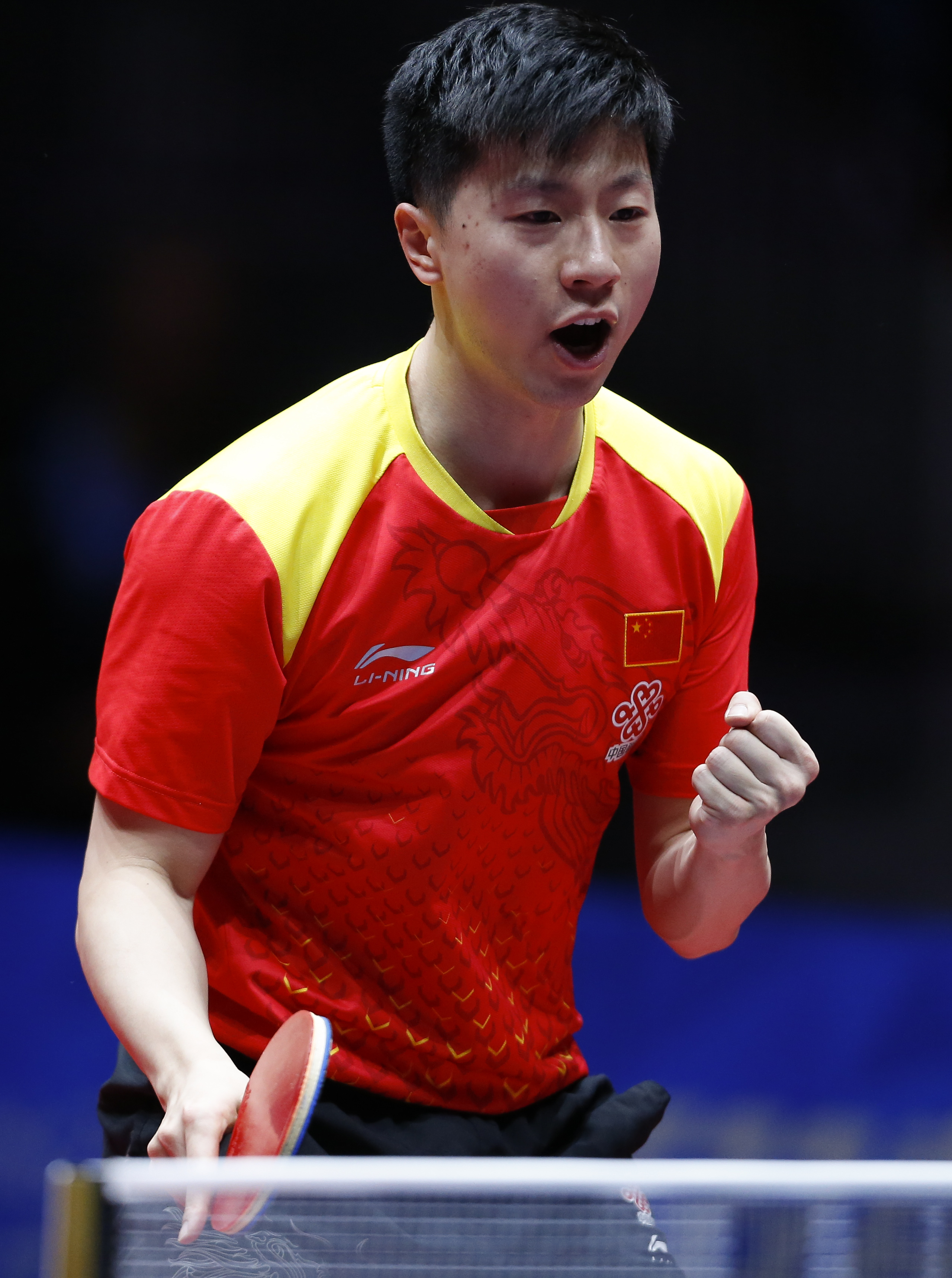 包含韩国乒乓球队横扫奥地利乒乓球队，马龙完成帽子戏法的词条