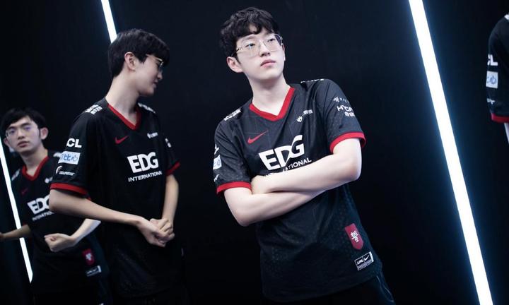 关于EDG碾压DK，Ming惊艳世界的信息