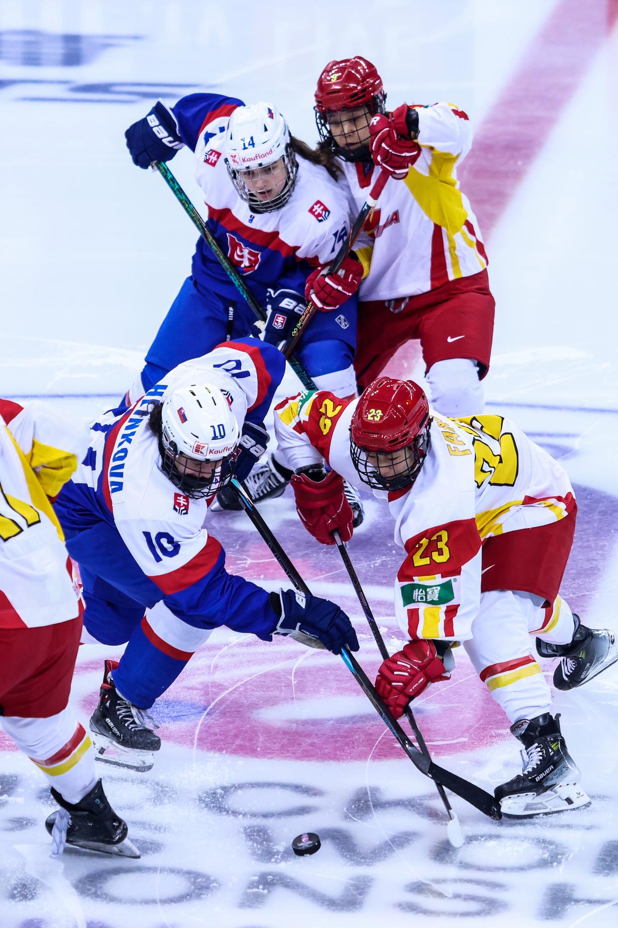 世界赛舞台,冰球代表国家出征荣耀的简单介绍 世界赛舞台,冰球代表国家出征荣耀的简单介绍