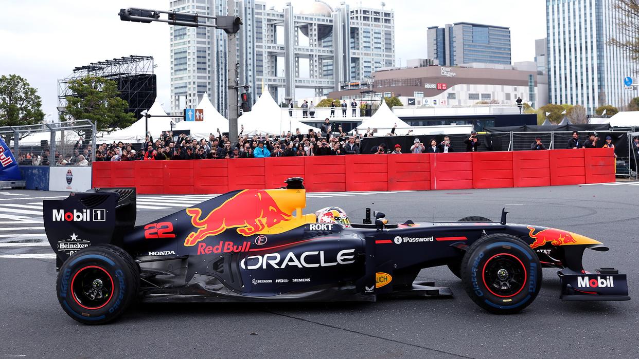 红牛车队完胜威廉姆斯，阿隆索高光表现的简单介绍